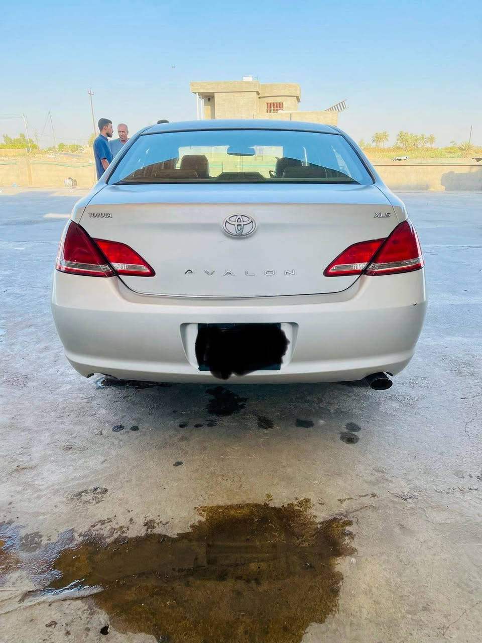 سلام عليكم للبيع افلون 2007مصبوغه عام جماليه وارد امريكي بيهه ضربه بجم بس لا لغد ولاشواصي وبيهه ضربه الجاملغ الخلفي مال البانزين شبرين
 فقط السيارت جهازه مال بيت السنويه بسمي رقم بغداد دولي لل30 حدايه جديده مكينه وكير مكفولت تبريد ثلج او مراوس حسب القناعه مابيه اي نقص سعر80وبيه مجال مكانه صلاح الدين بلد لاستفسار لاتصال على الرقم ***********
