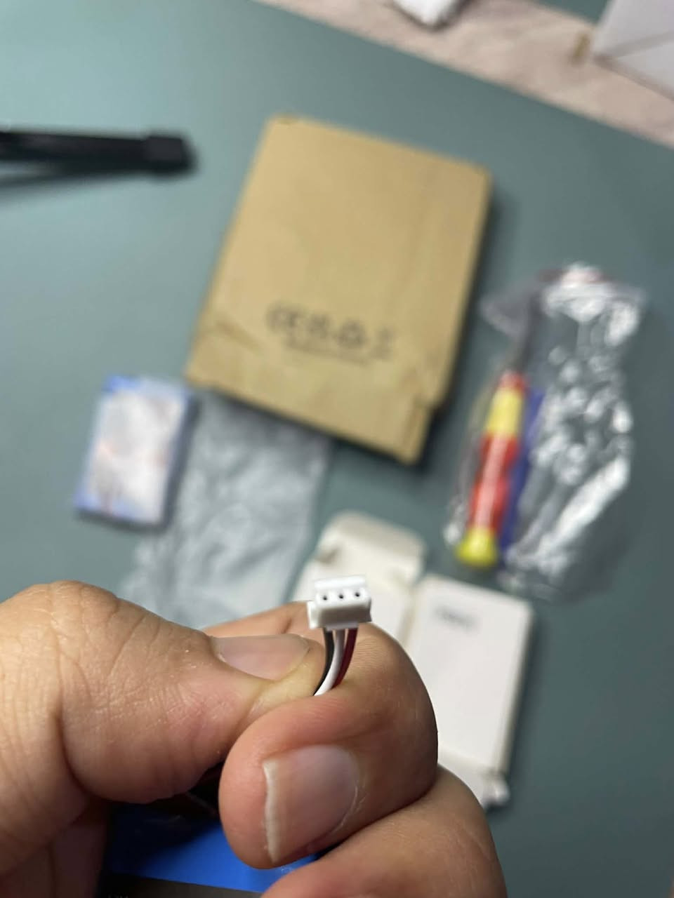 متوفر بطاريات جوستك بلي 5 داخلية  ليثيوم ايون بوليمر  السعة 4000 ملي امبير قطعتين جديدة لوك كبس مامستخدمين القطعتين على اول تم 20 الف شامل التوصيل


**إذا كنت صاحب هذا الإعلان وتريد حذفه لأي سبب، رجاءا أرسل رسالة إلى الدعم الفني**