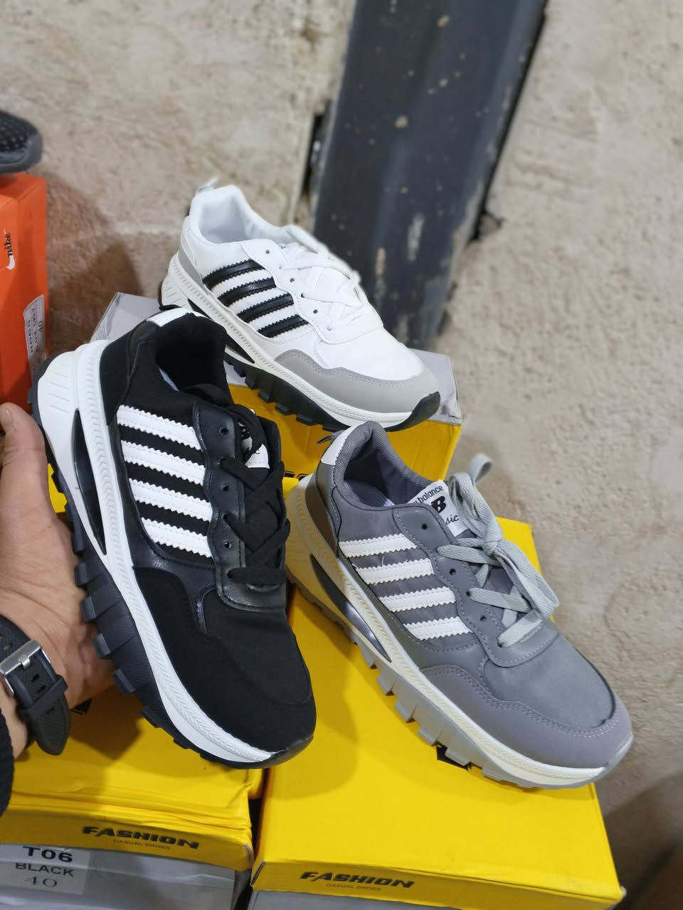 رجالي 40 ال45 🧧
الكارتون 8 قطع 📦
سعر القطعه 7 الاف 💵
للحجز واتساب 📞 
***********
