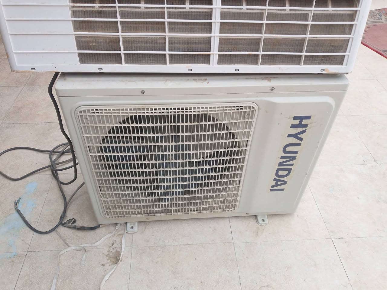 السلام عليكم ورحمه الله وبركاته سبلت طن ونص  مكيف هيتاشي 2طن ومكيف جنرال 2طن للتواصل ***********
