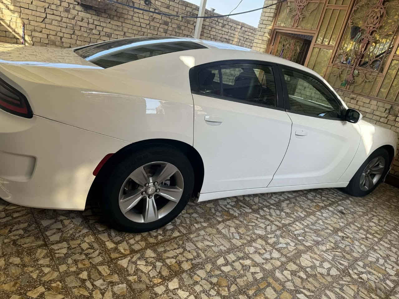 سلام عليكم سياره البيع موديل 2015 اصل رقم شمالي سنوية جديدة سياره جاهزة تخم تاير حداديه جديده تبريد مكينه كير سياره ما مشتغلة خط سونار مرفوق معى النشر بيهة جاملغ وباب صبغ بدون دواخل سعر 170 وبيهة مجال الاستفسار *********** مكان ميسان

