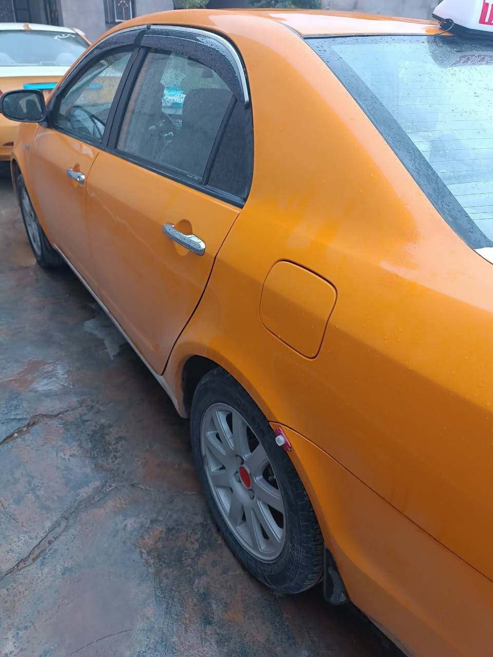 جيلي موبل كير ومحرك كورلا نحله 1800 رقم بغداد للبيع فقط صدر  امامي اخلفي جديد تخم تاير جديد كهربائيات كلهة شغالة  نقص مبيها تدفئة تبريد شغالة سيارة كل نقص مبيها نصبتهة تخبل  
مكانها خانقين  
***********
