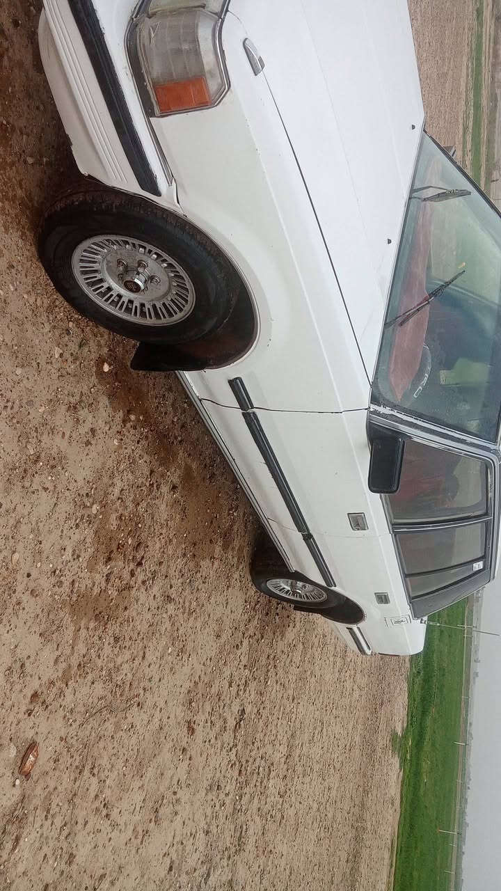 السلام عليكم ورحمة الله وبركاته سوبر لبيع موديل 1985محرك بي خاط بخار قليل سيارة نظيفة تخم تاير جديد السعر 35المكان العلم قريت الربيضة الستفسار  *********** . يرهم مراوس بي افانتي كص
