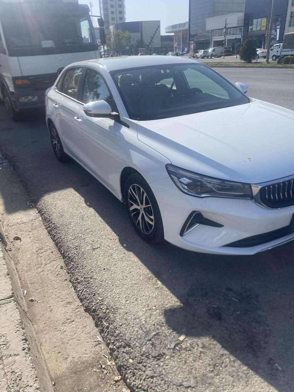 سيارةي جيلي ئمگراند ٢٣ هةزار رؤشتيه ٥ سال زةماني شريكةي هةية هيچ ليدراوي نيه تةنها دووبةست تعديلي هةية بةناوي خؤمه رةقم سةنةوي نويه

کۆمێنتێک بنوسە راستەوخۆ نرخت بۆ دێت

*********** واتس ئاپي لةسةره
