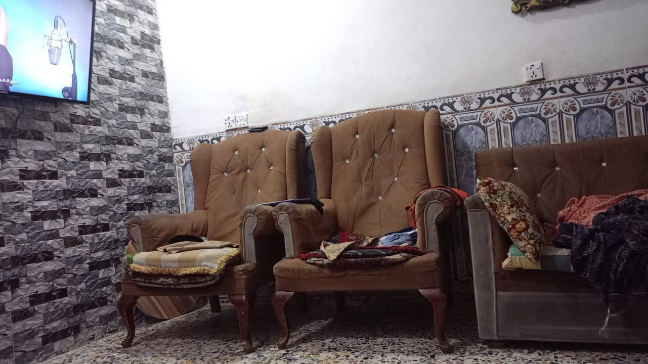 تخم للبيع 7مقاعد السعر 50 يرادله ترتيب بس خشب زين الله شاهد


**إذا كنت صاحب هذا الإعلان وتريد حذفه لأي سبب، رجاءا أرسل رسالة إلى الدعم الفني**