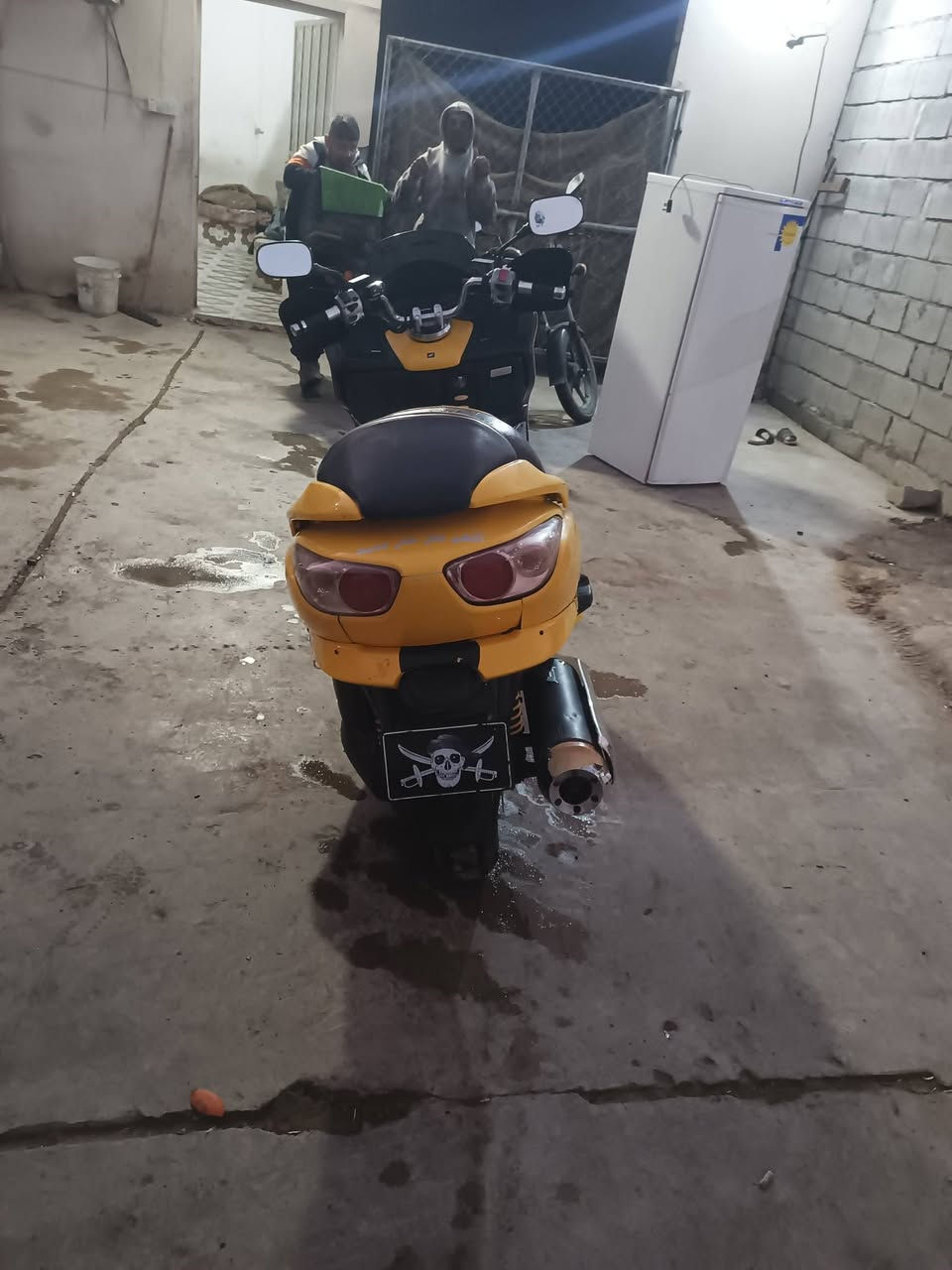 السلام عليكم فورزا 0/9 كرستال مكاني ديالى /بعقوبة السعر 900 وبيهة مجال
***********
