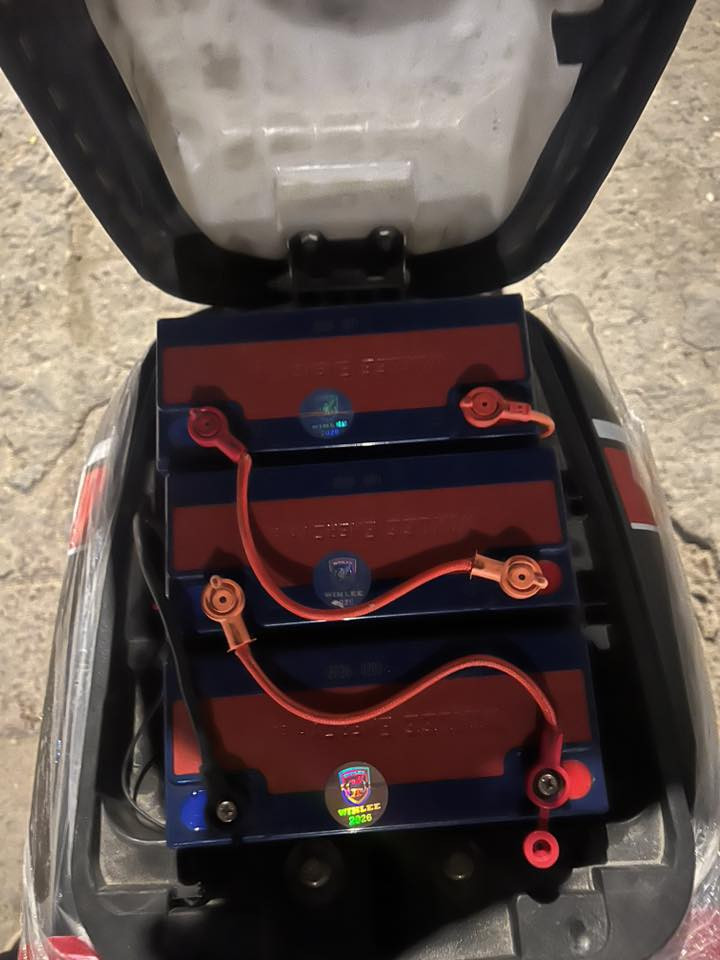 دراجه شحن R7 2026 مزوده 6 بطاريات جدد وياها شاحنه من ساو بيهه ضمان وين ما يعجبك افحص *********** مكان بصره
