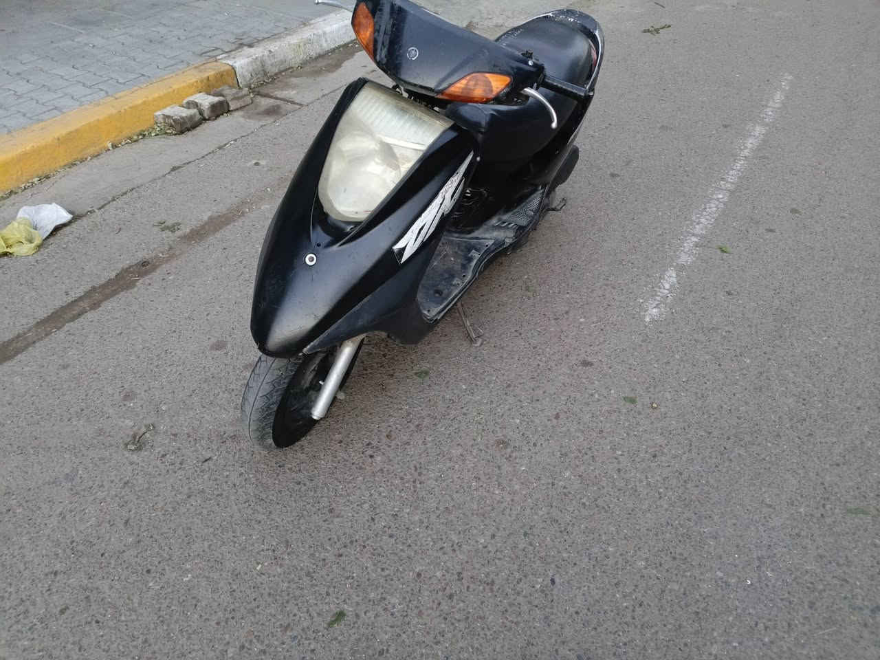 السلام عليكم دراجه بريز شغاله نص هندر نقص باتري مكينه ناعمه شلعه معدل حلو  للبيع 350 وبي مجال مكاني شارع حيفا ***********
