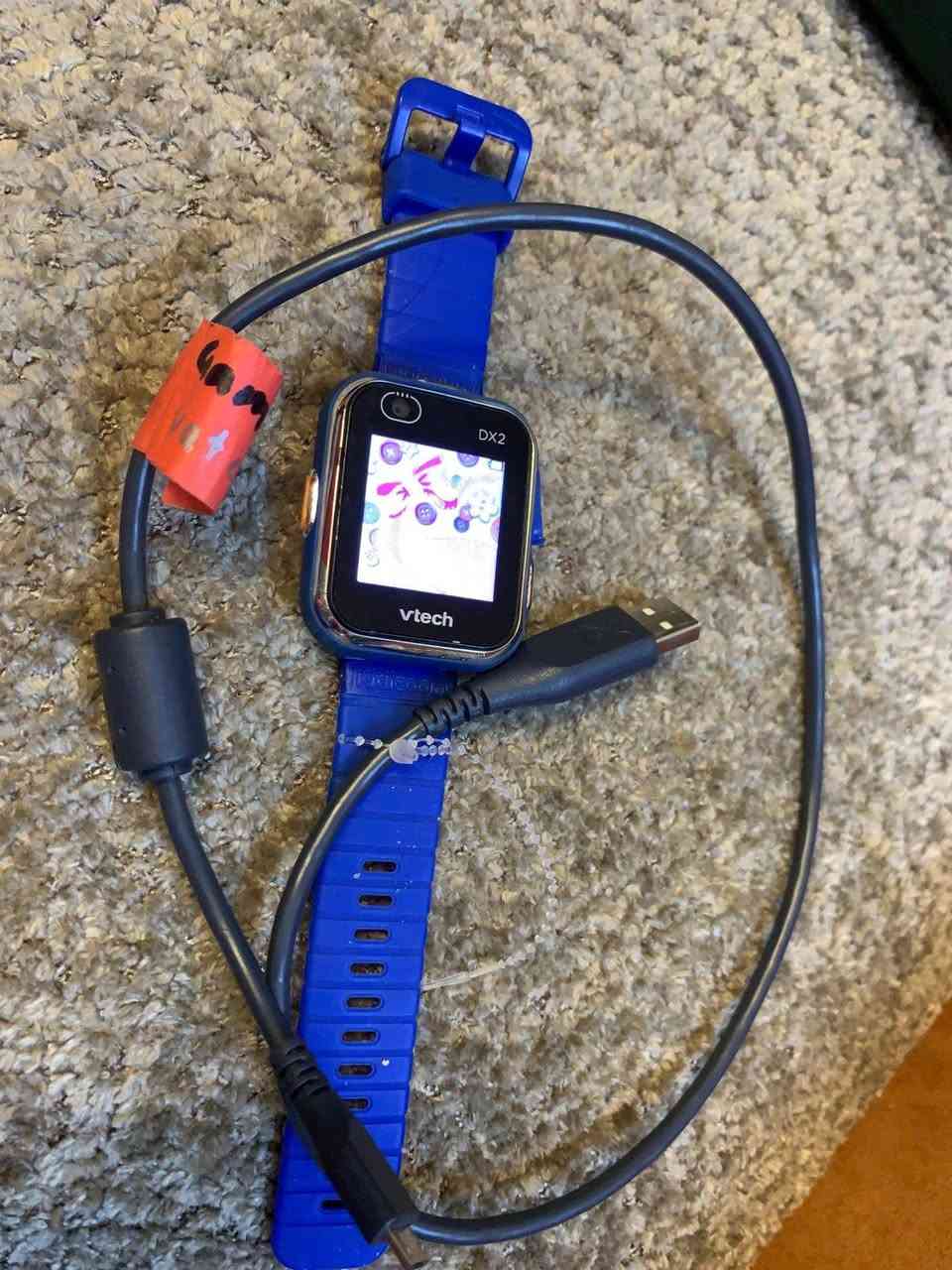 ساعات ماركه كل قطعه وسعره 
يوجد توصيل لكل المحافظات


**إذا كنت صاحب هذا الإعلان وتريد حذفه لأي سبب، رجاءا أرسل رسالة إلى الدعم الفني**