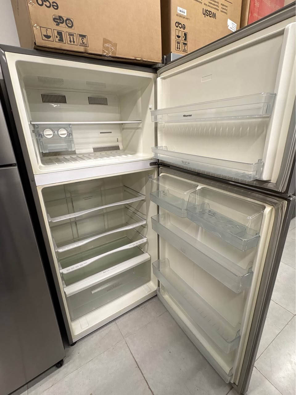 سەلاجەی مارکەی Hisense زۆر جوان و تازە زۆر پاک ۲٠ قەدەم 
ته نها ٢٧٠ هه زار
گەیاندنمان ھەیە ..🚕🚚

ناونیشان: 📍
سلێمانی /ئاوبارە / بەرامبەر دەروازەستی / پشتی ڕێبین فرێش 
بۆ پەیوەندی کردن/*********** / السليمانية, العراق
