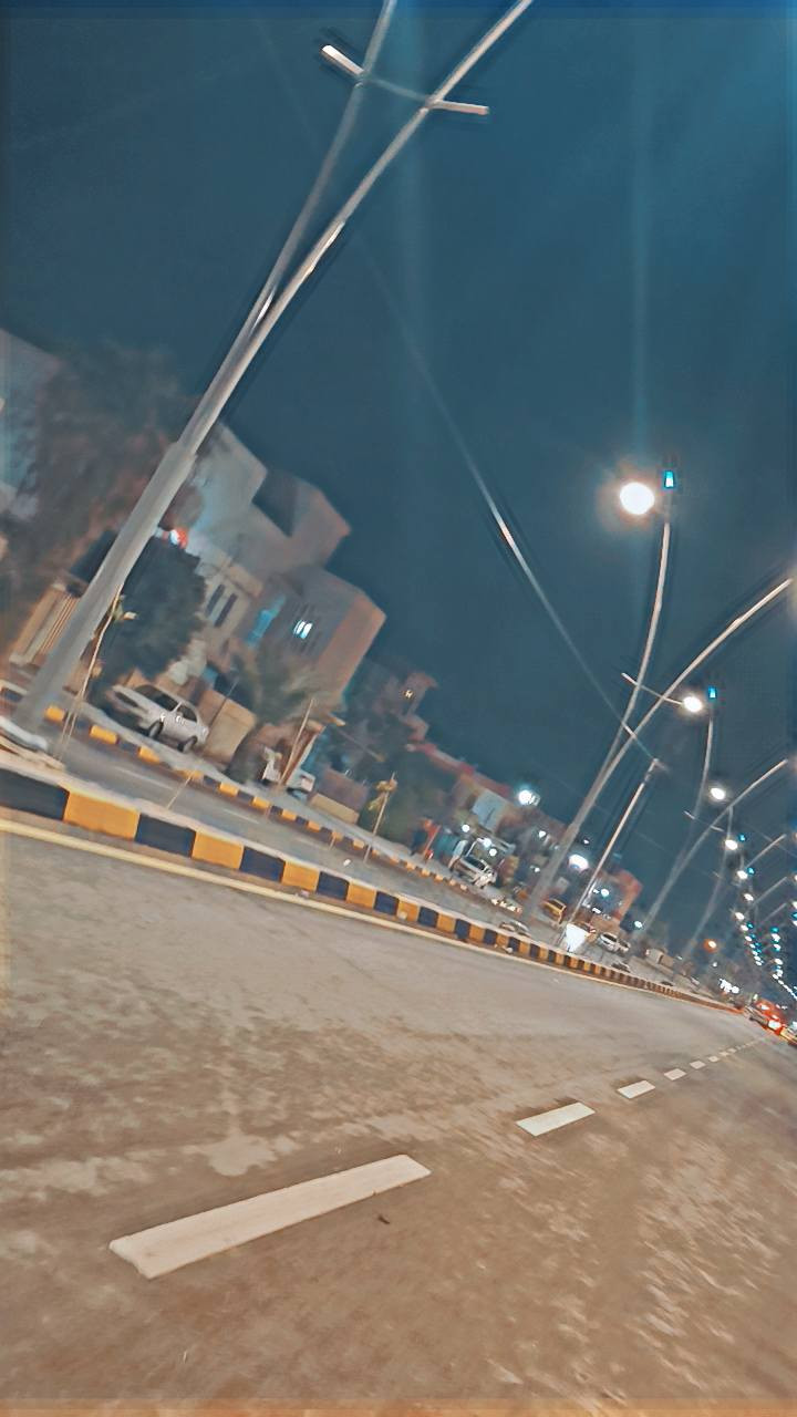 سلام عليكم ورحمة الله
محل للايجار موقع ممتاز 
على سايدين
ومدخل رئيسي مال منطقة موقع ممتاز 
فقط يحتاج صبغ يفضل ان يكون صيدلية 
للاستفسار 
***********
***********
