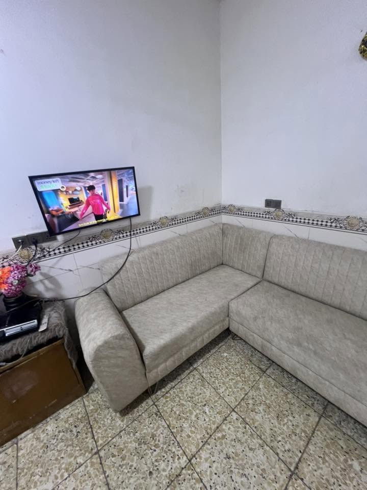 للبيع 8 مقاعد ب175
***********
