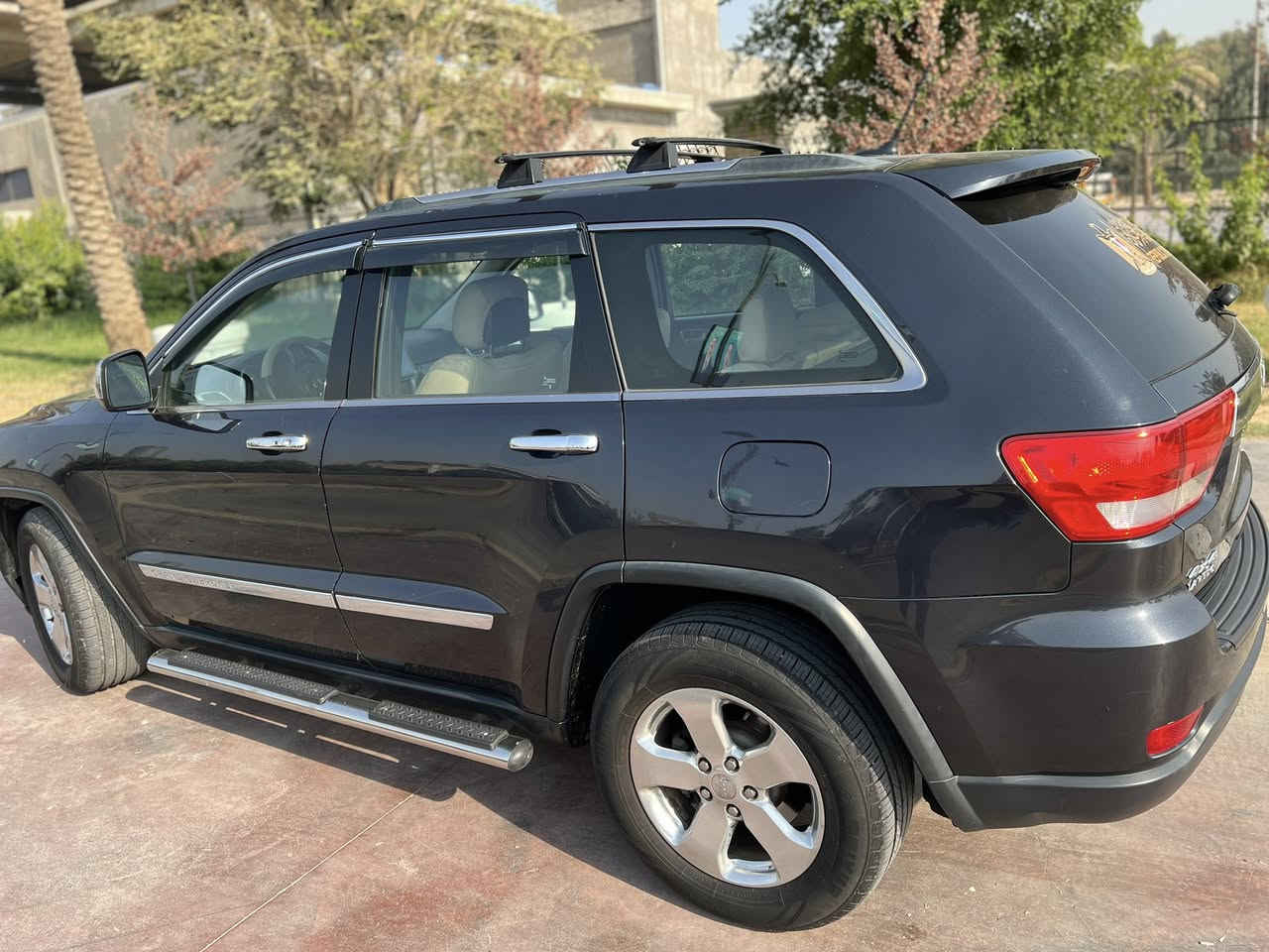 جيب موديل 2012 كفالة عامة رقم صاحب السيارة.        ***********
