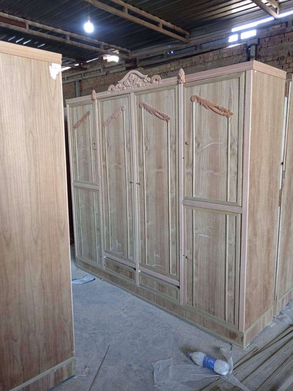 سلام عليكم زبائننا الكرام وفرنا لكم كناتير ابو ٢ ابو ٣ ابو ٤ ابو ٥ وجه صاج ٤ ملم داخل عادي ماليزي فرش بلوك مكبوس ٩ مالم عكال زان باب تغليف ضهر جرجوبه ملاحضه معه ارتفاع أسعار الكرسته اسعارنه ثابته ما تغيرت يوجد لدينا خدمة توصيل جمله فقط لتواصل اتصل على الرقم *********** او مراسله الصفحه العنوان ديالى بعقوبه الصناعه الثالثه
