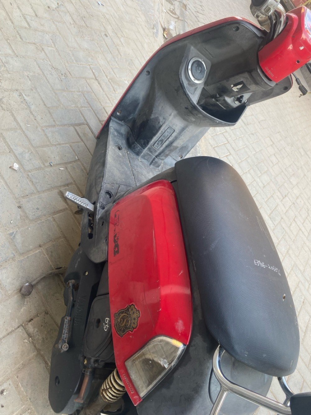 بغداد مدينه الصدر  ماكس بوليسي دراجه نضيفه 