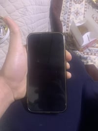 آيفون  ١٤ برو ماكس فقط ضهره مكسور سعر ٢٥٠ وبي مجال بسرعهه مستعجل على ب...