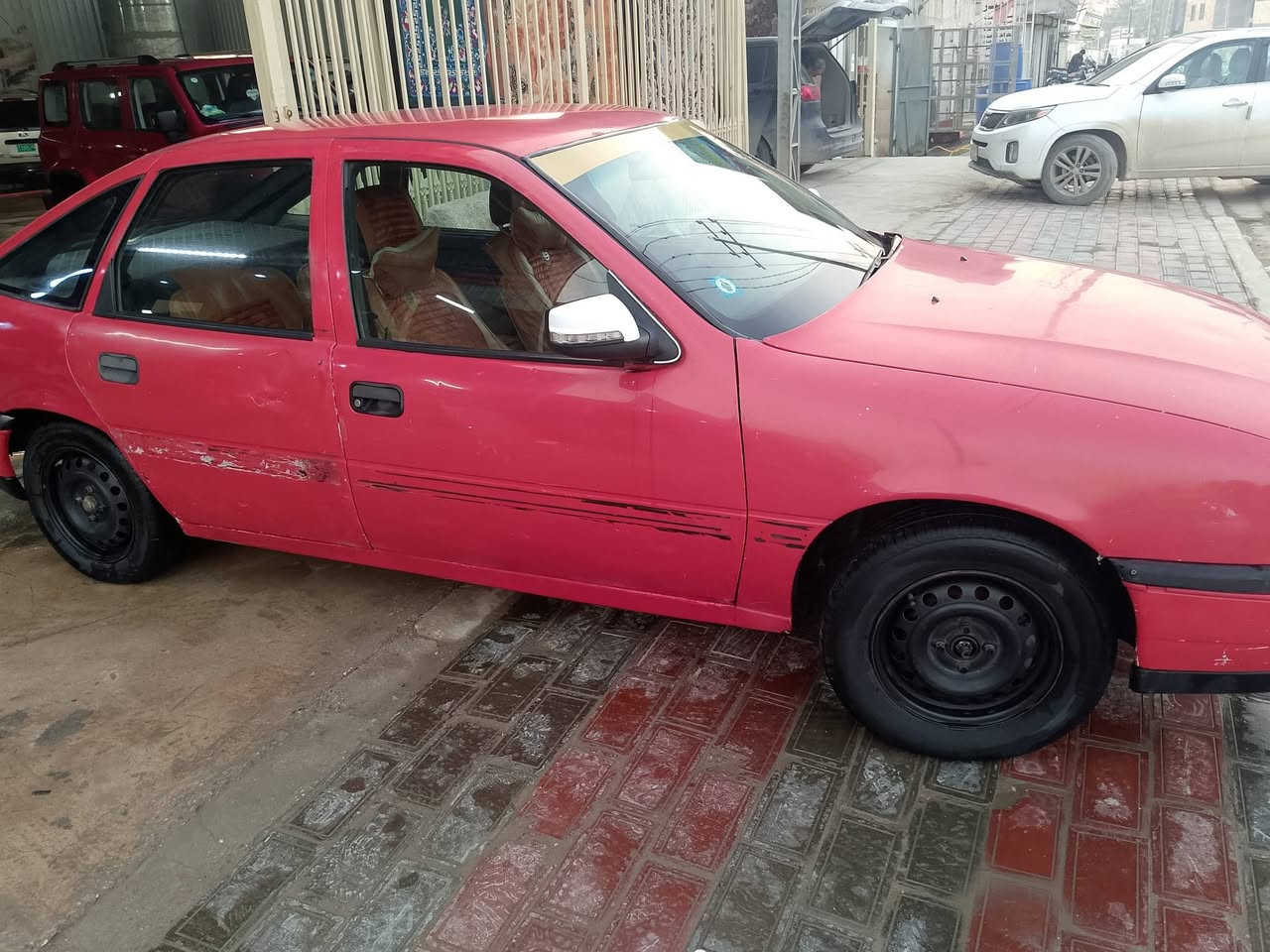 اوبل فكتره موديل 1990كير مكينه خير من الله مكينه ناعمه 2000رقم دولي نجف سياره خير من الله مابيه نقص اترايك بصره منفوضه نفض حداديه كير مكينه كله نضيف الون احله من الصوره مكاني كربلاء السعر 30اوبيه مجال اتصل ***********
