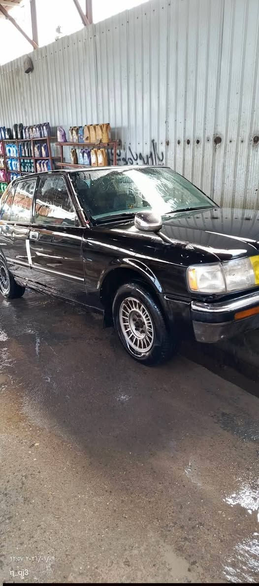 السلام عليكم كراون سيدان موديل 90 محرك ونجي  رقم نجف الماني السياره جاهزه كل نقص مابيها
مكفوله من الضربه
السعر 28 وبيها مجال
***********
