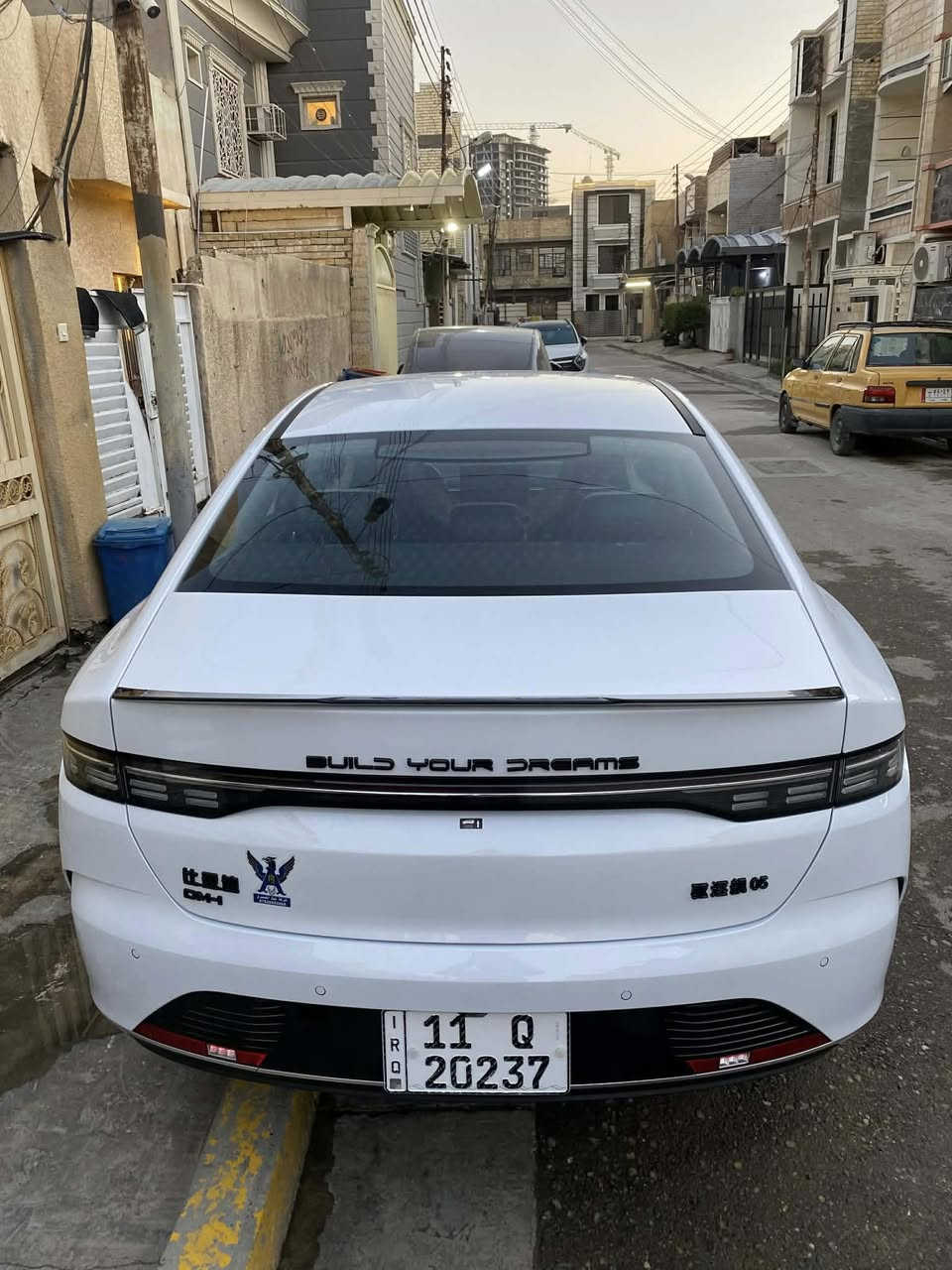 دستروي موديل ٢٠٢٥مكفوله ماشيه ٤٠٠٠مصروف عليه اكسسورات ونارة محطيه وكافت البرامج بيه بلوجكترات  شادهن السيارة حلوة كلش السعر ١٩مليون قفل واي استفسار ***********
