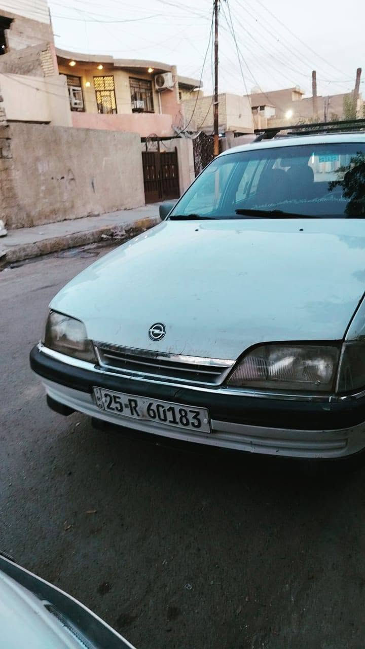 سلام عليكم سياره موديل 92 سعر  30 بيه مجال بصيط  بكان سياره بغداد  رقم كركوك  تحويل مباشر  مو شراي لا يتصل اخوتي ***********
