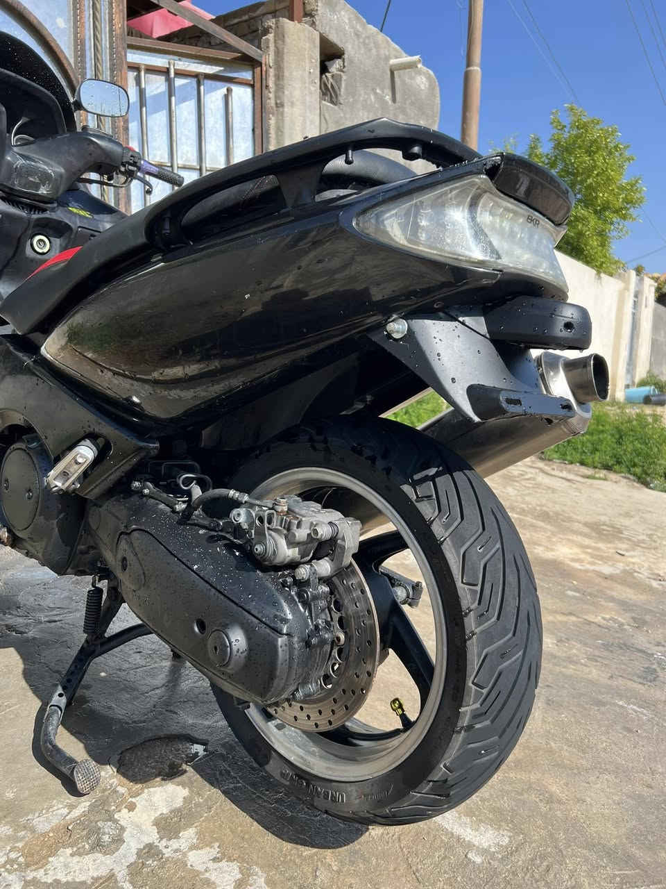 سلام عليكم للبيع تيماكس 2008نوزل دراجه محرك مفتوح اول مره ابيع ع هاذه الوضع السعر 13 وبيها مجال بصيط مكان حله الهاشميه. رقم ***********
