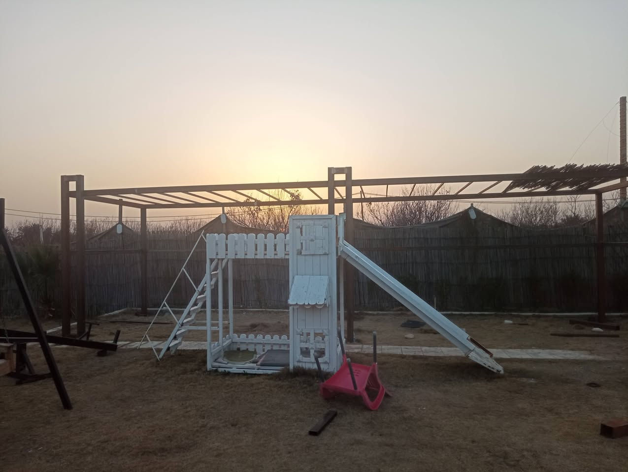 حداده عامه لعمل كافه انواع الحديد
جلسات خليجيه 
مضلات 
محجر ات حديد 
واجهات بوردكس 
أبواب شبابيك 
*********** للتواصل 
العنوان قضاء بلد قرب الحي الصناعي #
