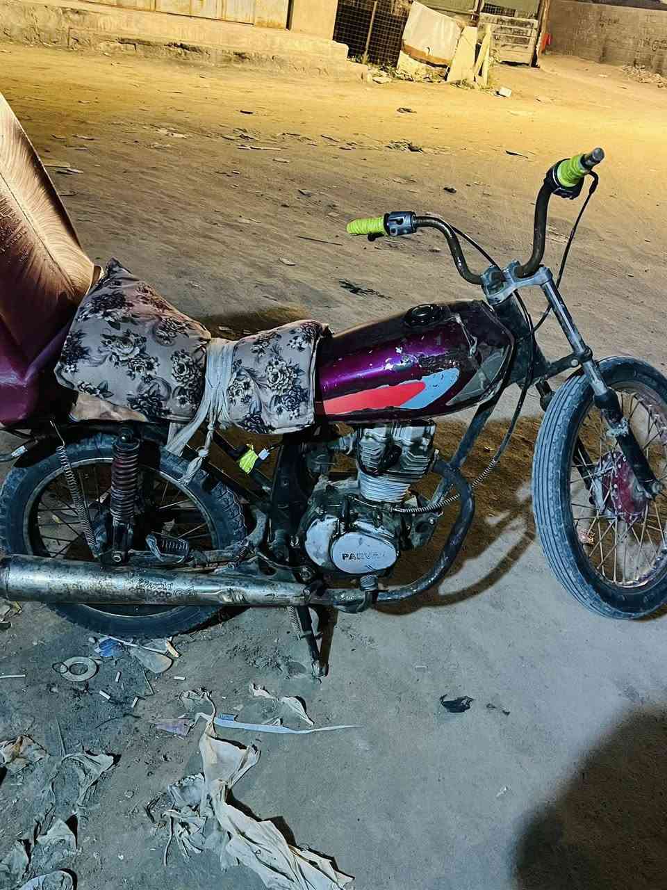 سلام عليكم دراجه للبيع وكفت عندي أبيع كوم حديد ب 150قفل مكاني كرمه علي رقمي ***********
