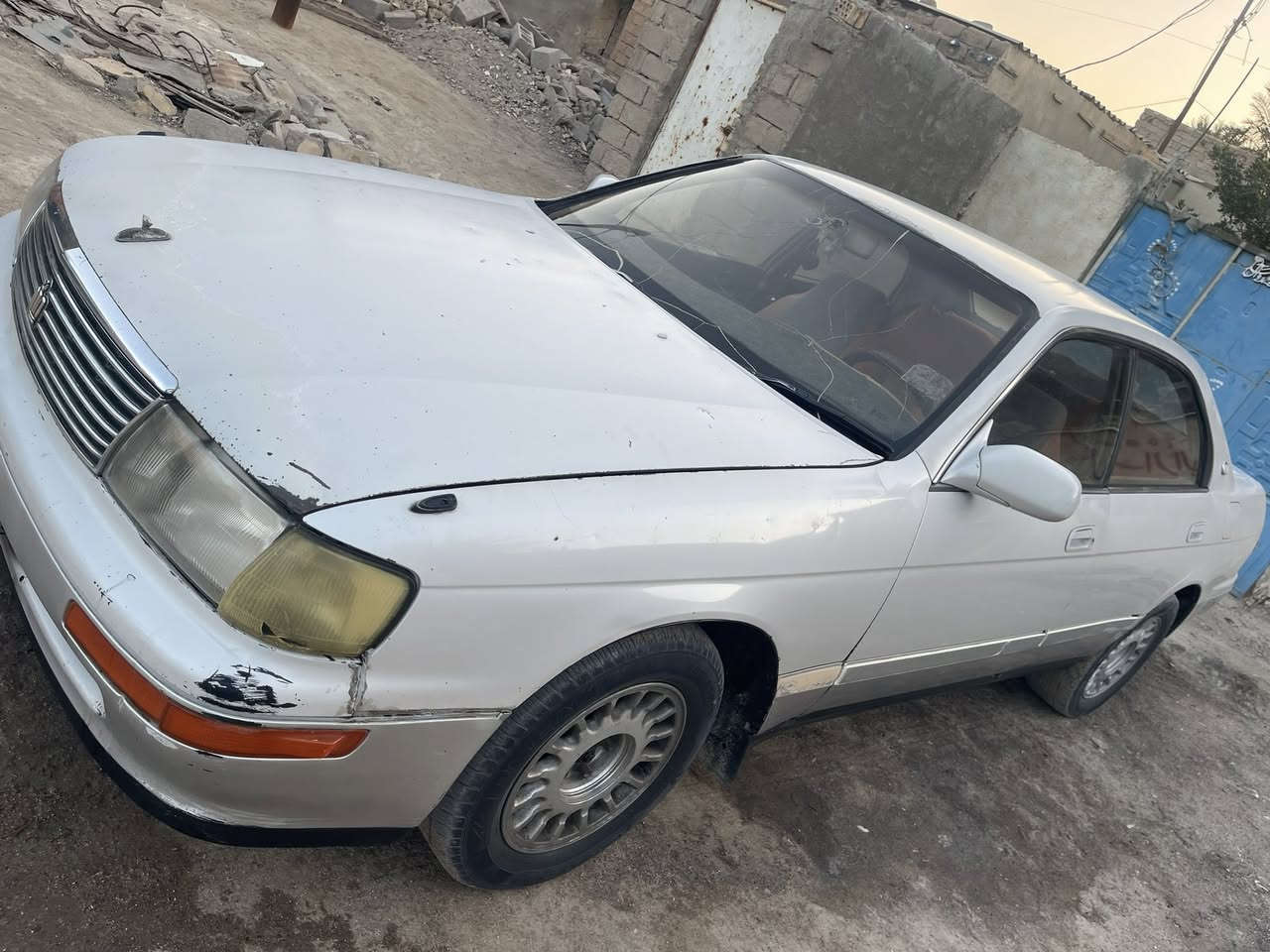 السلام عليكم. بطه موديل 92.  كفاله كص ونقل واصوليات  رقم ممثنى تحويل والباقي شوف العين ضربه. تبديل مابيها مكينه وكير. 2 ونص.  حلوات لاتبخير ولاتنقيض    السعر 45.  وبيها مجال.   ***********
