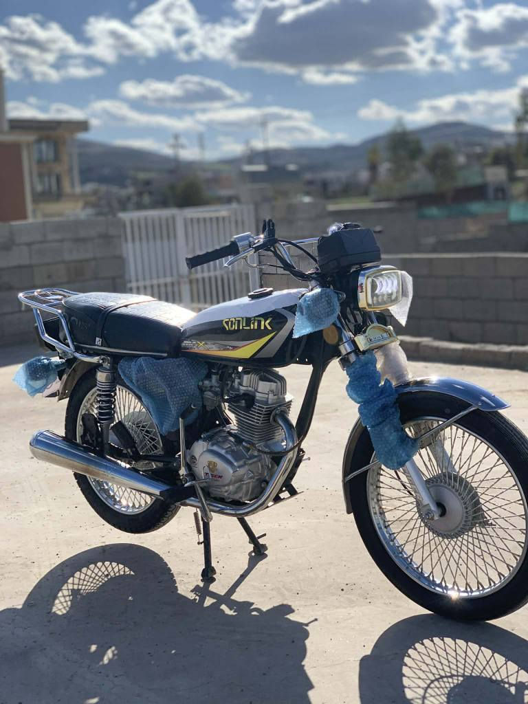 سڵاوی خواتان لێبێت 
ئەم ماتۆڕە بۆ فرۆشتن
Tigaer2023 کـــەپس 
4گــــێـــڕ 
گـــــــێـــچ ئەلیکترۆنی
برغوی بانەدراوە
کارەبای هەمووی مەزبوتە
هەموو گیانی بەشەرت ڕۆن دانی دوکەڵ سەوت    هەموو بەشەرت و بێ عەیب
سعری. 480 هەزارو مەجالێکی کەم 
شوێن: قەزای دوکان 
ژ.م/*********** دخان, السليمانية
