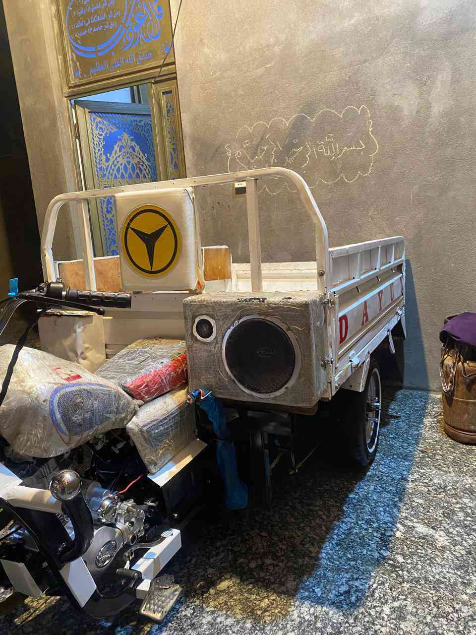 سلام عليكم ستوته للبيع جديده توه معمره ثاني تبديله دهن
ما نقصه شي كله اصلي ما بيه برغي تجاري 
مديل 2013
مكان ناصريه مركز حي اريدو
السعر خاص
الستفسار*********** متواجد بس واتساب
