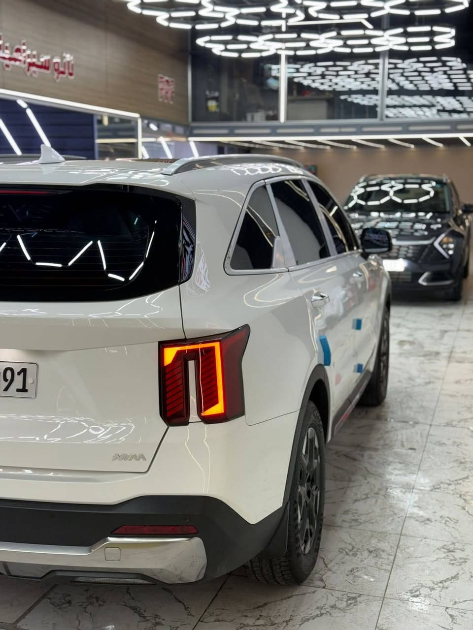 سلام عليكم
سياره سورنتو موديل ٢٠٢٥ خليجي  جديده جداا  بعده كله بالتغليف الشركة 

مواصفات سياره فول ١/١ عدا كشتات
 جلد وكاميرات ٣٦٠
بانزين 

أربع سلندر حجم المحرك ٢٥٠٠ توربو 

لون ابيض 

ويل ١٧ 

تبريد ثلاثة قطع 

بصمة تشغيل وابواب جنطة 

تشغيل عن بعد 

كأمره دواره 

كشتات كهرباء ⚡️ 
كشتات الخلفيه قلابه كهرباء ⚡️ 
شاشة متصله 

كير ماوس 

شفتات ستيرن 

حساسات ٣٦٠

ثلاث انظمه قياده 

شحن لاسلكي 

منافذ تايبسي 

بصمه عدد اثنين 

جنطه كهرباء ⚡️ 

بلوجكتر لد 

مري شفط 

ترحيب 

لد مخفي متغير الآوان 

دمام بوس 

سبعه راكب 

سبير ما نازل 

سياره جديده جداا 

في الضمان خمسه سنوات  
سعر  280$ 

***********
