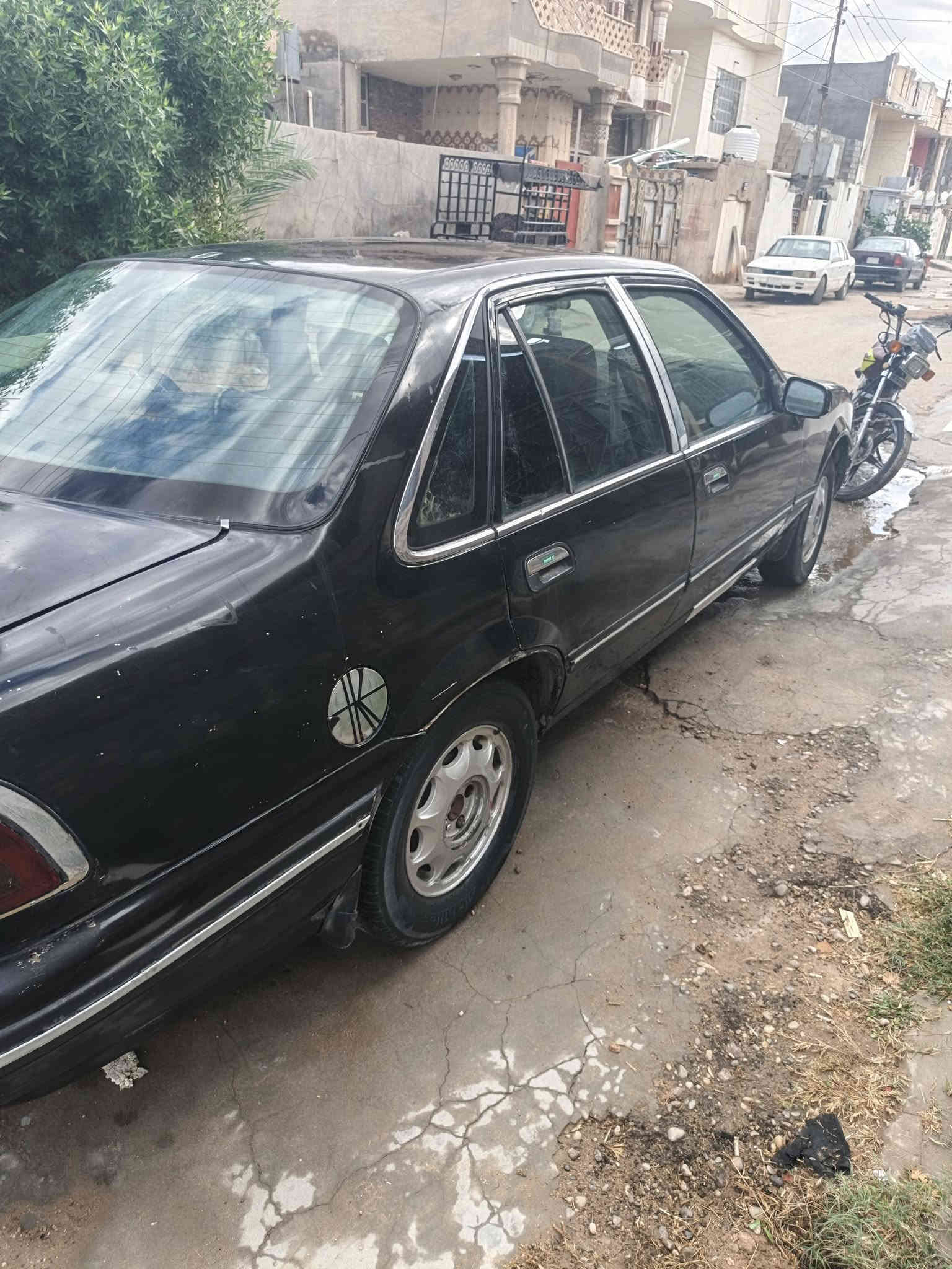 السلام عليكم
سياره برنس موديل ٩٣
رقم ألماني أبيض انبار
سنويه لحد ٢٨ سياره بيه نواقص بسيطه بطاين بوب خلفيه 
وتبخير شي بسيط جام كهربائي كله شغال كير أوتوماتيك نضيف سنتر لوك شغال كامل 
عنوان الرمادي ٥ كيلوا 
السعر ٢٨ وبيها مجال بسيط 
 
*********** أبو فاروق
