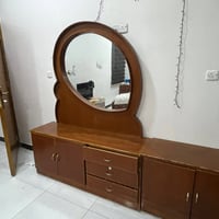 غرفه نوم صاج عرقيه نضافه 70%100 ام الملحق داخلي الغرفه 7 قطع نقص بس ال...