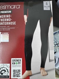 ملابس • ٢ألف قطعة