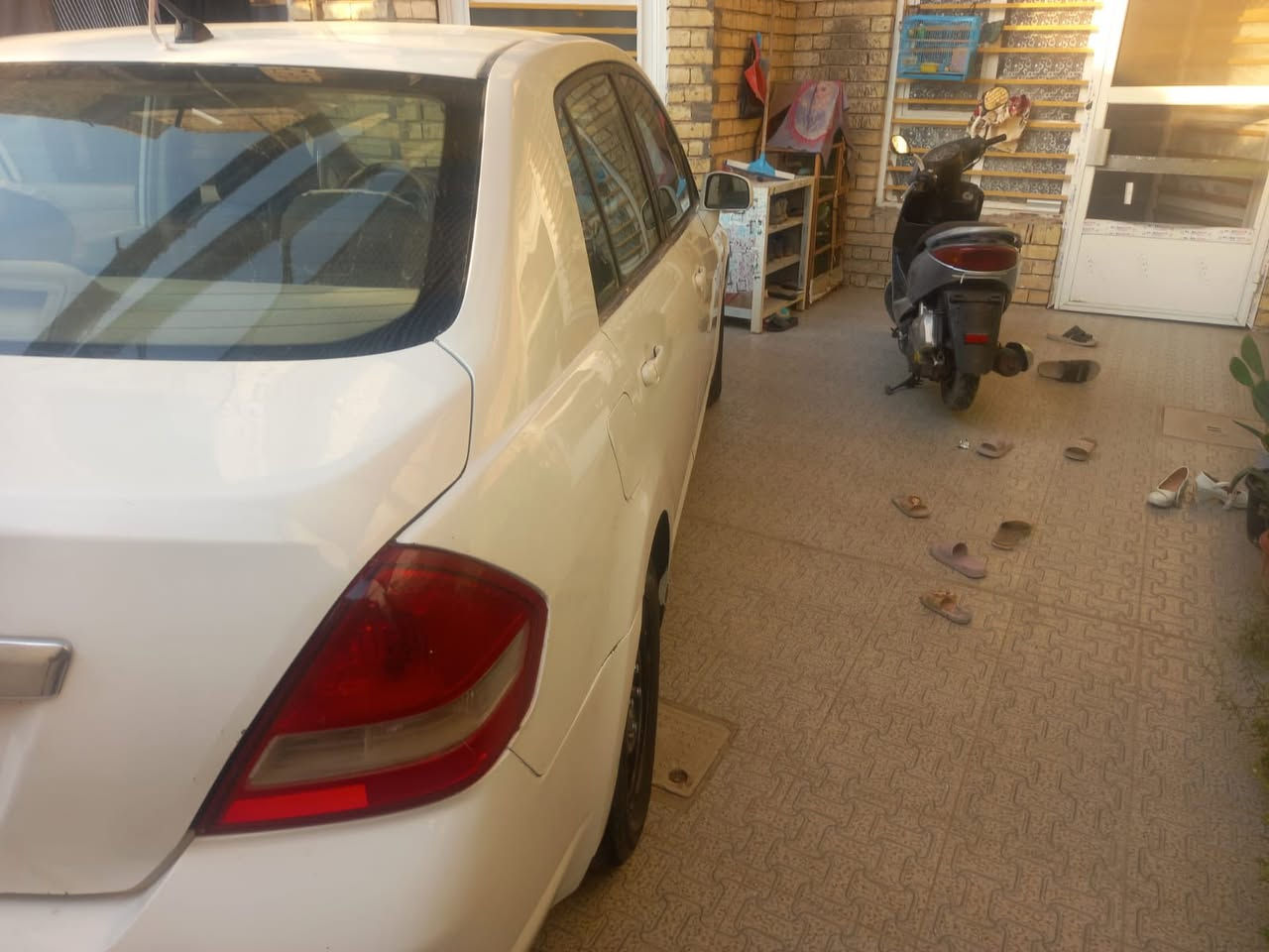 نيسان موديل 2007 رقم واسط مكفوله من ضربه وصبغ السعر 75 ورقه مكان سياره بغداد ناحيه الوحده 
***********
