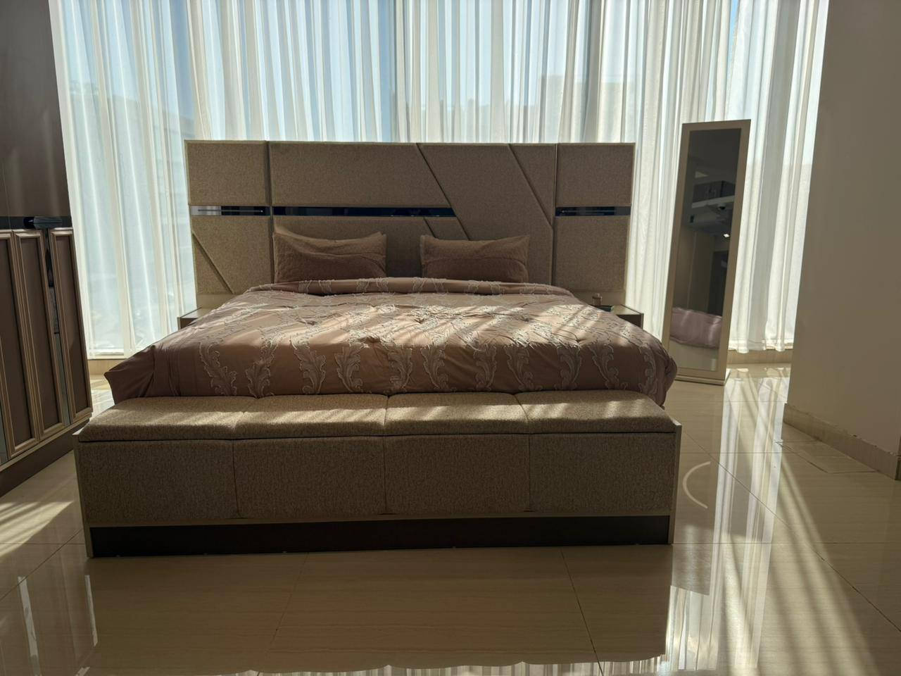 معرض القلعة للغرف التركية قرب مصور الزهور قرب سعيد ايدام بأدارة جعفر النجار *********** ***********
