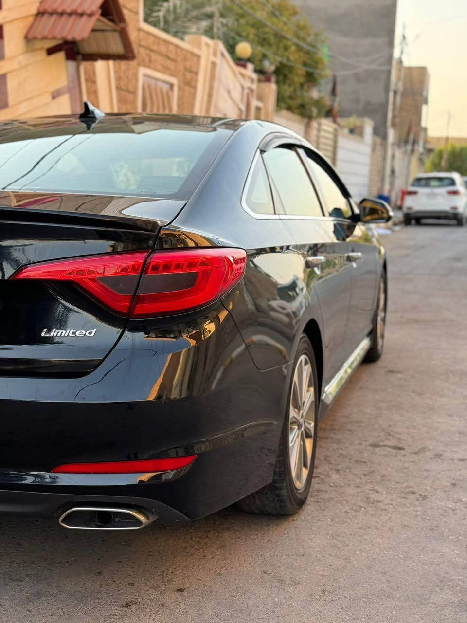 سوناتا موديل 2016 
فول مواصفات 1/1
صور الحادث بالمنشور 
السياره رقمها كركوك انكليزي تحويل ببغداد 
المكان بغداد 
السعر 12.500$ 
*********** بغداد, العراق
