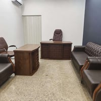 بغداد الغدير  الكل مستخدم شهر ونصف فقط  میز مکتب عرض ١٤٠ السعر ١٤٠ ميز...