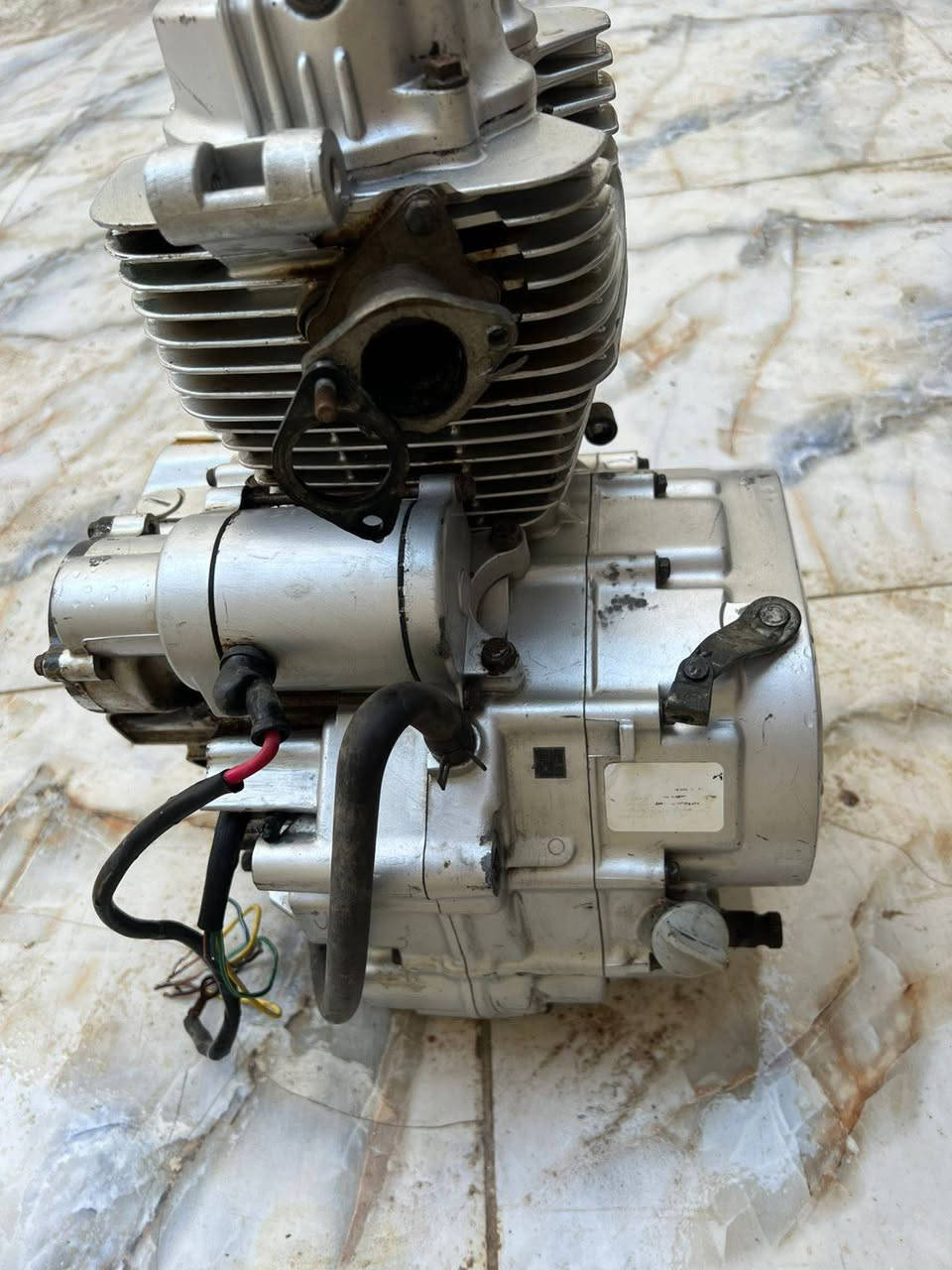 ✅️مكان بصره تنومه صالحيه ✅️محرك ام تي ار خاشوكه صغيره توه بادي بي خيط تبخير مكينه ما مفتوح موديل 2023 سلف ماله شغال 
السعر 85الف وبي مجال للشراي ***********
