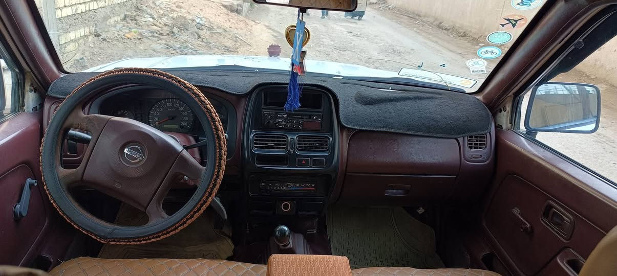 للبيع بيكم نيسان موديل 2008 مزاد وزارة الداخلية بيها كتاب ترقيم محرك كير. حدادية كهربيات كله جاهزه  مكان حله هاتف ***********
سعر خاص
