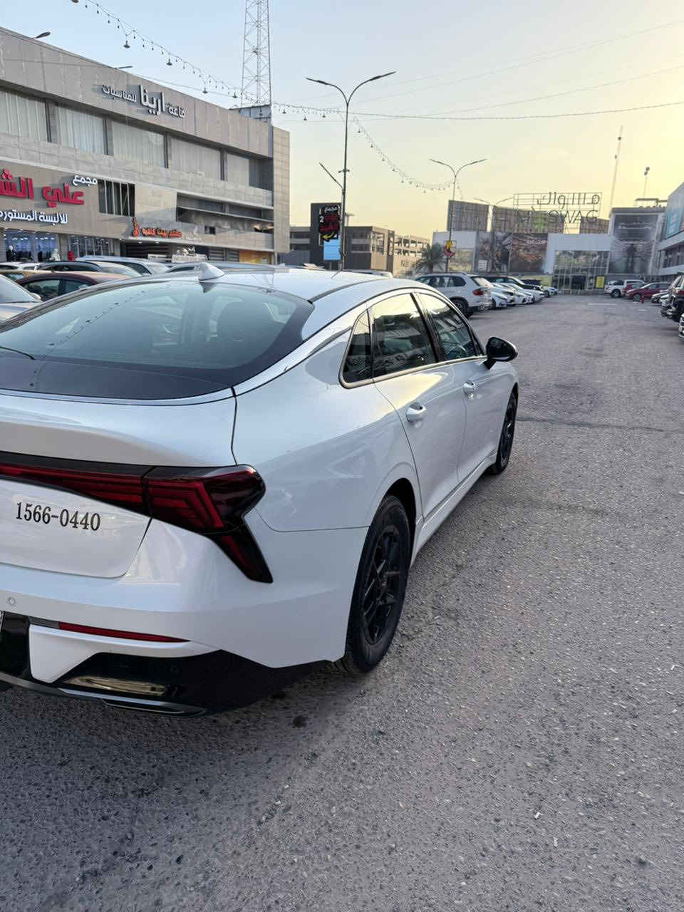 السلام عليكم :
🔺للبيع K5LXS
🔺دخول جديد 2025
🔺محرك  تنفس طبيعي 2.5
🔺ماشيه 20 الف ميل فقط
🔺لايت ليد
🔺شاشتين متصلات
🔺نقطة عمياء
🔺تحديد مسار
🔺شاحن لاسكلي
🔺اشاير بالمري
🔺اللون ابيض مميز
🔺مثبت سرعة تفاعلي
🔺السيارة نظيفة جدا وجاهزة لبيع ،رقم بغداد تحويل ثاني يوم 
🔺حادث سطحي بنيد وقبق جنطة مبدل  
🔺السعر : ١٩٥ وبيها مجال 
رقم الشاصي KNAG24J74S5316063
للتواصل : ***********
