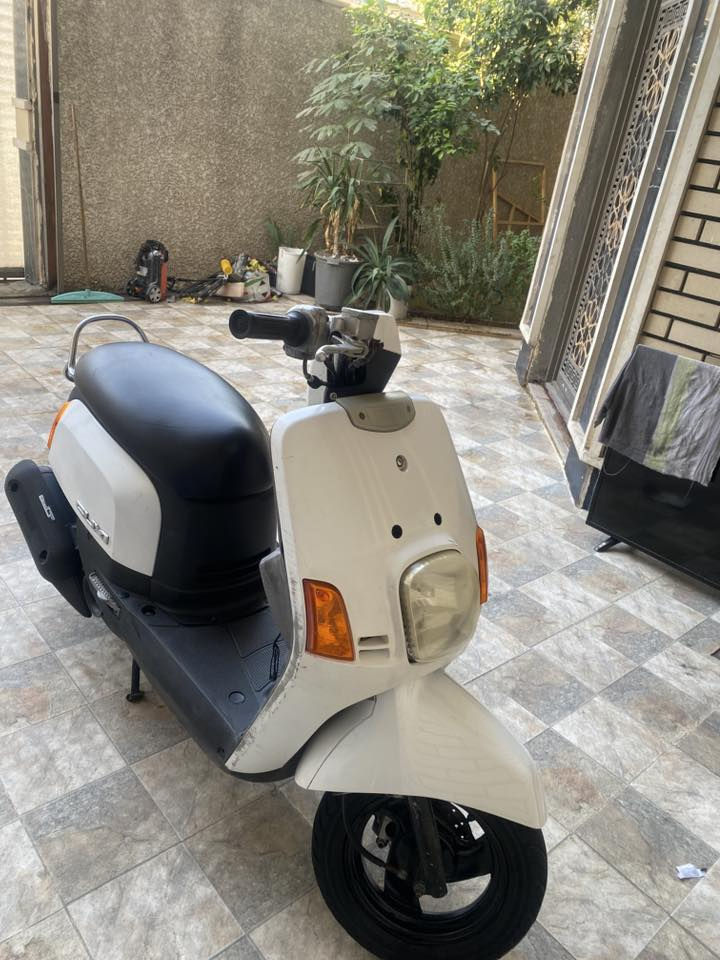 بوليس كابريتر للبيع أو مراوس صار شهر من نزلت من الرمبة سعره ٩٥٠ وبيه مجال مكانه بغداد الشعب***********
