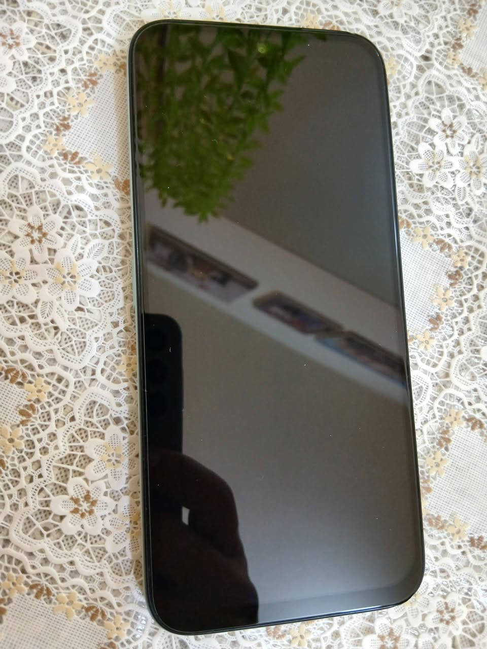 السلام عليكم 
هونر x6c  جديد شخط ما بي 
ذاكره 128 عشوايئيه 6+6 توربو جهاز كلش حلو اداء و لمس و يدعم الذكاء الصناعي 

غراضه كامله الاصليه شاحنته جديده الاصليه مالت الكارتونه و الكيبل هم جديد 

مواصفاته بالصور موجوده 
جهاز مستخدم اقل من شهر 

مكاني جميله عندي توصيل داخل بغداد فقط بالنهار 
*********** عندي واتساب 
سعره ١٦٥ و بي مجال بصيط 
شكرا
