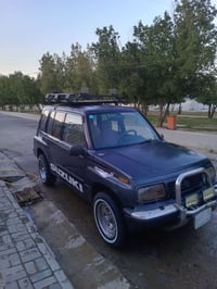 سازوكي فيتارا موديل 1994 سياره حلوه ما متعوبه السعر 38 التواصل 0773440...