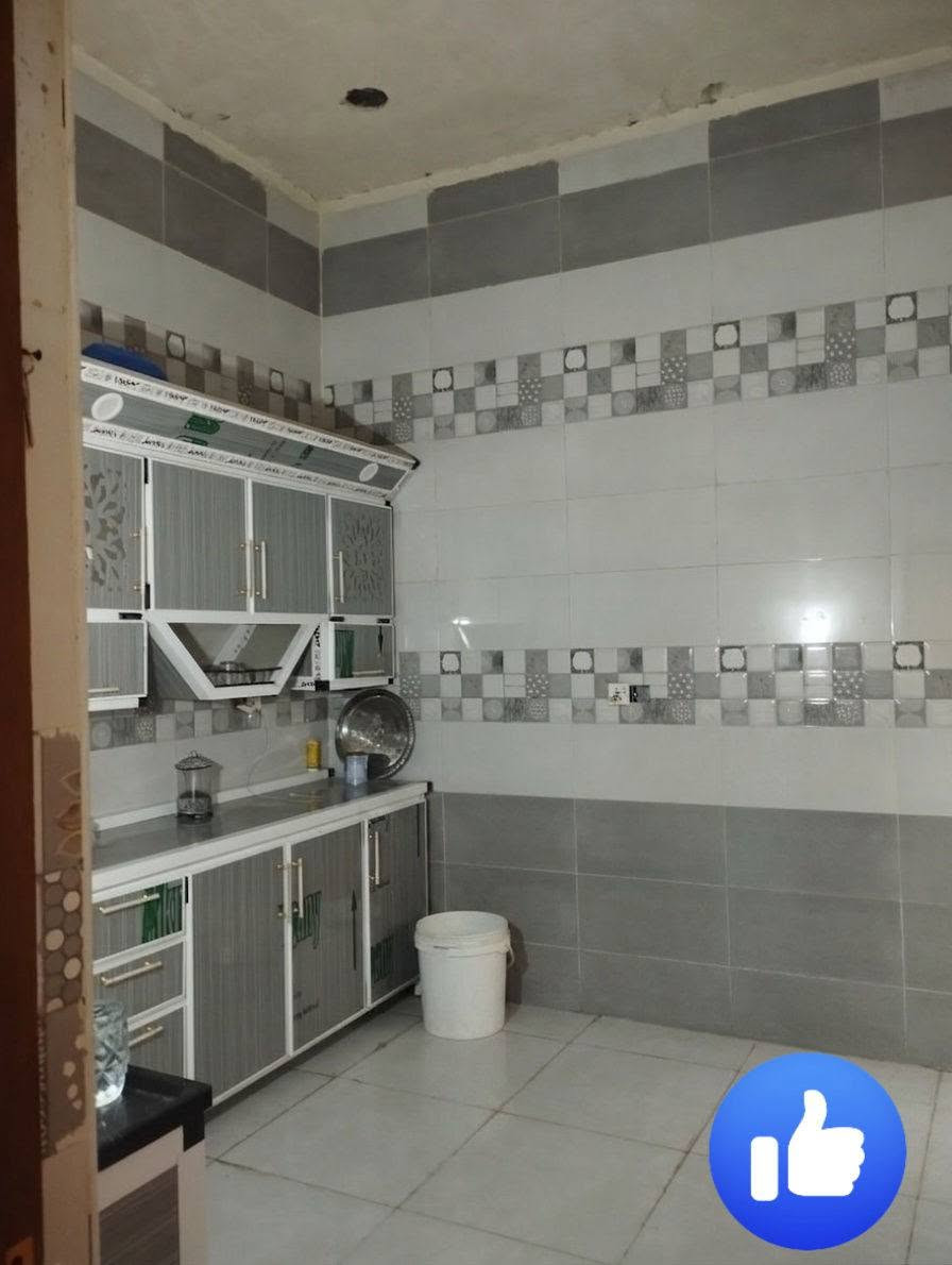 بيت طابو صرف للبيع 
جديد ونظيف ومرتب
مساحة 100 متر بحي العسكري 
بناء طابوك السكف صب كونكريت
ما صارله حتى سنة من كامل.
البيت مقابله ساحة متوفرة كافة الخدمات. 
للتواصل والاستفسار مراسلة الصفحة
او واتساب ***********
