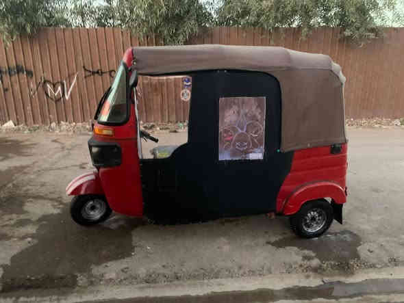 السلام عليكم تكتك موديل 2018 شهر 3 تكتك وراق كامله وشرط ترقيم  تكتك معمره دوس تكتك خير من الله محرك مال 20 تخم تاير مسجل برده  سعر 4500 وبيها مجال
للاتصال ***********
