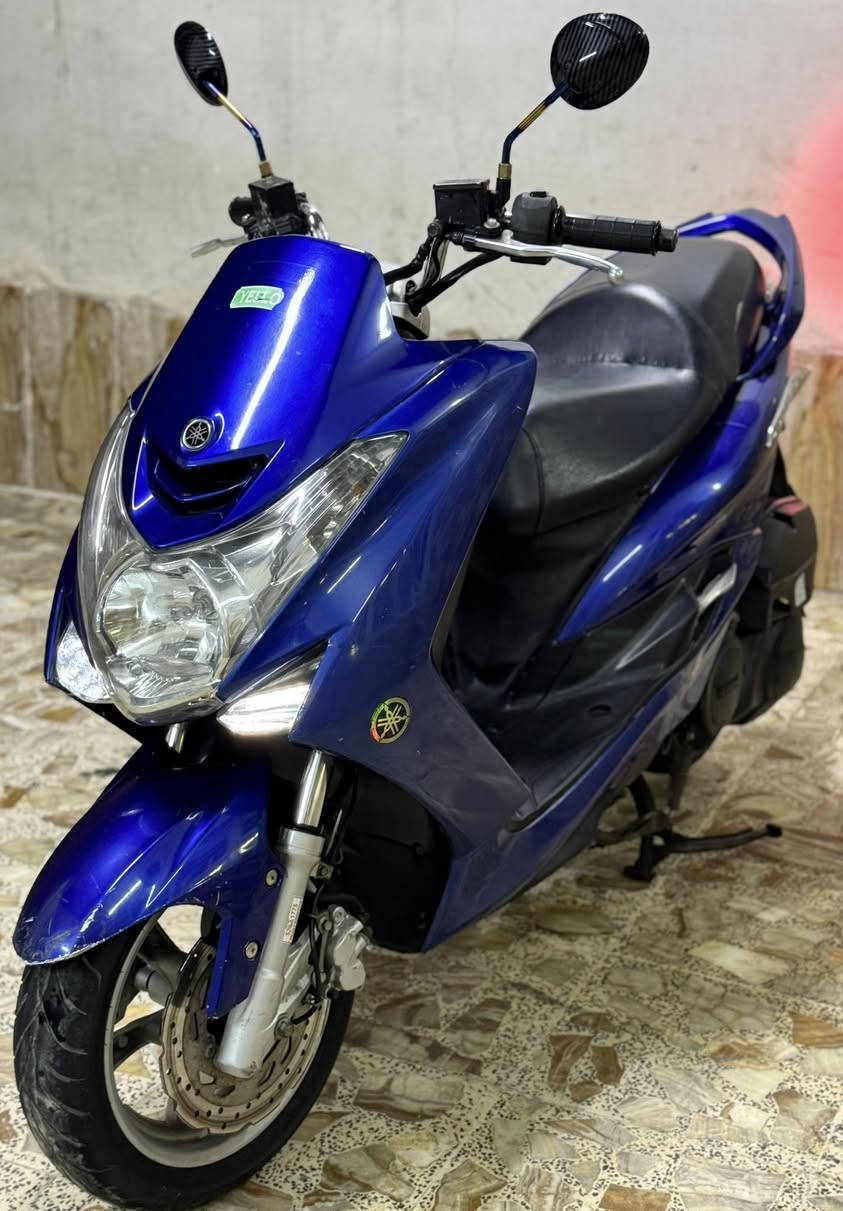 سلام عليكم دراجه ماجستى اس دراجه فول نضافه مكينه ابشرط  شلعه معدل فول مكينه ما تنسمع دراجه ما ماشيه بعدهي كهربايات كلهه شغاله اوراق كامله  تايرات دبلات جدد دراجه ما بيهه نقص برغي سعر مليون او ١٥٠ بغداد المشتل 
***********
