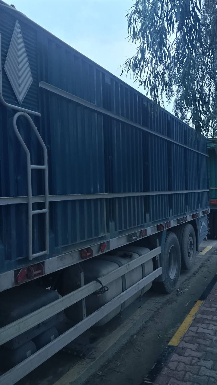 السلام عليكم
بدي للبيع 
***********
***********
