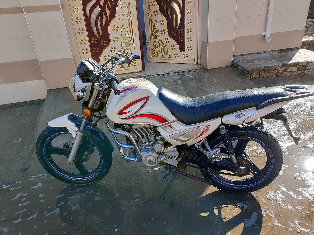 ماطور سنكي موديل 2020 نضيف كهربائيات شغاله
تايرات جدد السعر اتصل ***********
