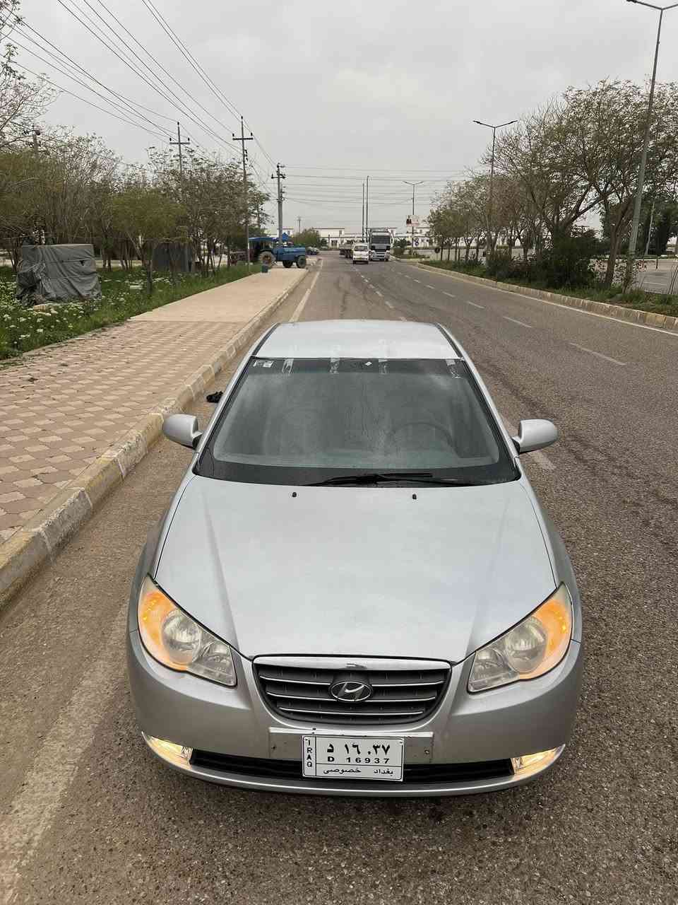 هۆندا ئاڤانتی مۆدێل 2009

بەشەرتی سەقفی بۆیاخ نەبێ كەڤەر گۆڕاو نەبێت

براوەی دوبەی......

مەکینە ١٦ ی دکشن بەرز 

دکشنی بیلادی بۆ داندراوەتەوه

بەردی ئەگزۆزم بۆبەستوە

بەس سڵایت نییە 

کوشن جەگ كوشن جلد بیلاد

ئاوێنە كارەبای

ناوسندوقی كامل تێدایە سپێر جەگ سێگۆشەی بلاد

سەیارەکە نموونەیە لە جوانی

سەقفی بەشەرت زۆر جوان و لوس بێ شوخت چاڵ و قوپاوی بێ بۆیاخ 

تەبرید سارد و گەرم بەشەرت 

گیر و مەکینە بەشەرت

کارەبای بەشەرت  

ABS مەزبوت کراوە

جامی پێش و دوای هەلگیراوە

ڕۆنی گێڕ و مەکینەی تازە گۆڕاوە 

سەیارەكە هی ماڵە هی مەعرەز نیە هیچ نوقسانی و مەسروفێکی تێدا نەماوە نرخی ٤٨ و مەعامەلە 
بەتەحداوە خوار هەموبازاڕ 
***********
